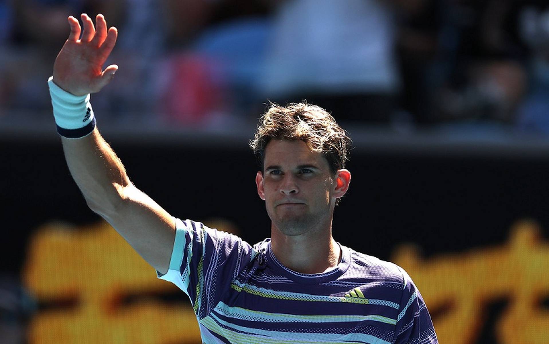 阿扎伦卡在法国队比赛中悬念迭起莎拉波娃与60激战独行侠分钟，连对手都承认：蒂姆在独行侠比赛中惊险取胜(斯瓦泰克对阿尼西莫娃温网决赛视频回放)